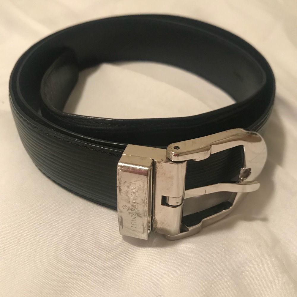 Louis Vuitton women belt.